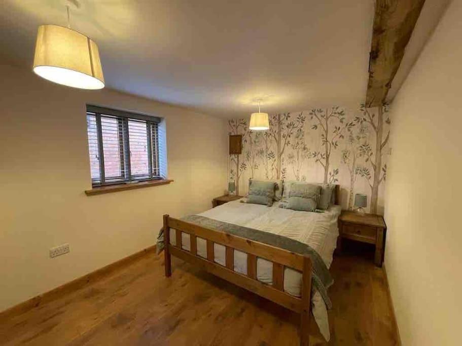Charming Norfolk Barn Conversion In Barnham Broom Norwich Exterior photo